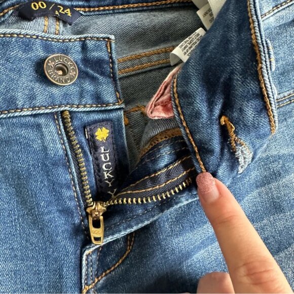 Lucky Brand | Dark Wash Denim Leyla Skinny Blue Jeans | Size 00/24A - Picture 7 of 16
